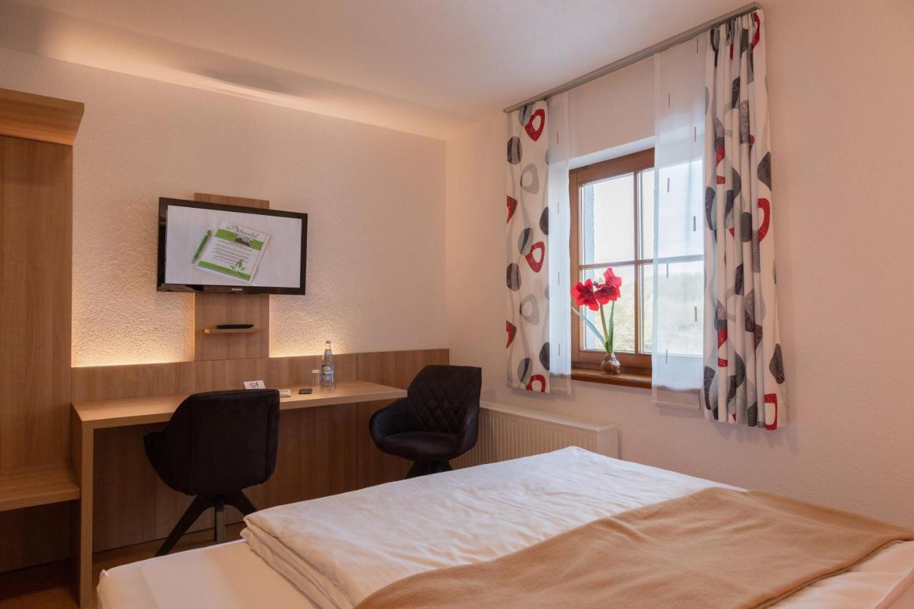 Landhotel Osswald Kirchheim am Ries Exterior photo