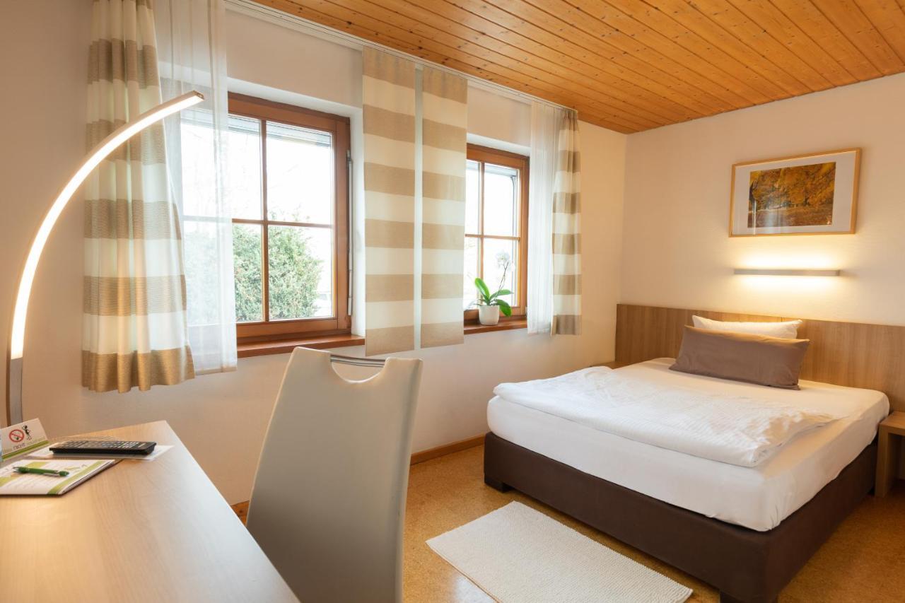 Landhotel Osswald Kirchheim am Ries Exterior photo