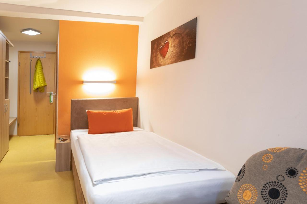 Landhotel Osswald Kirchheim am Ries Exterior photo